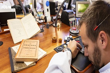 劳力士郑州官售后服务店地址